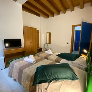 Affittacamere Casa Santa Caterina E Sant Antonio 